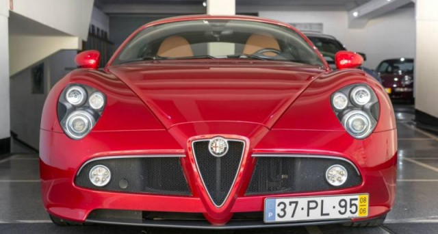 Alfa Romeo 8C Competizione 